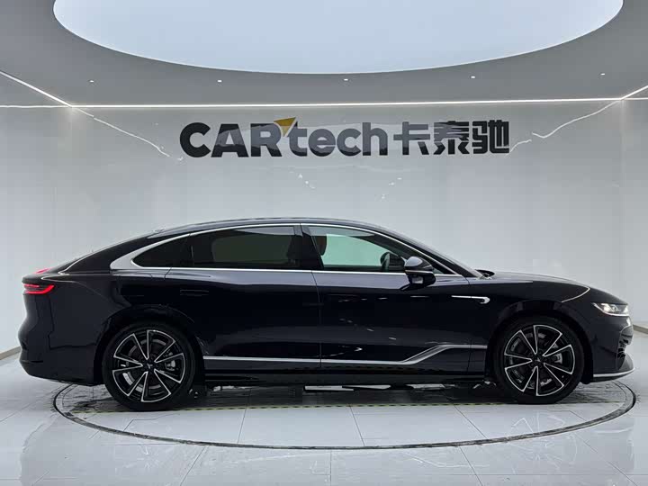 Фото 6 - Voyah Passion