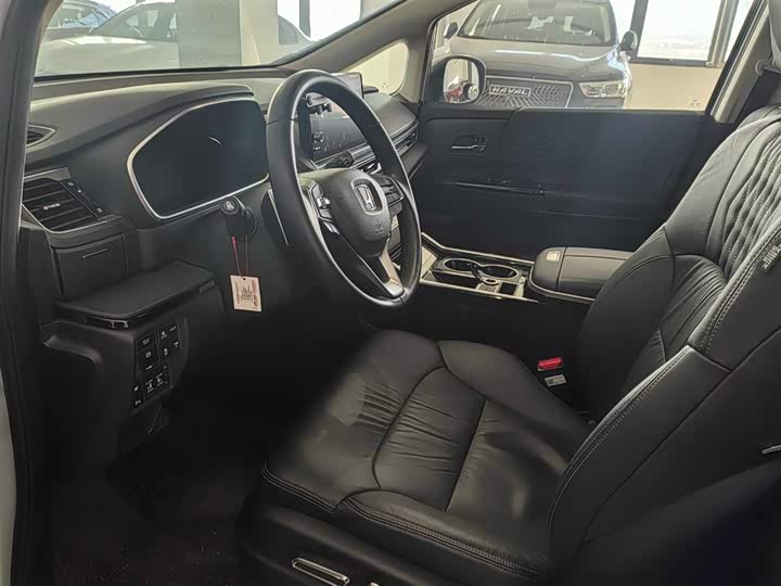 Фото 8 - Honda Elysion