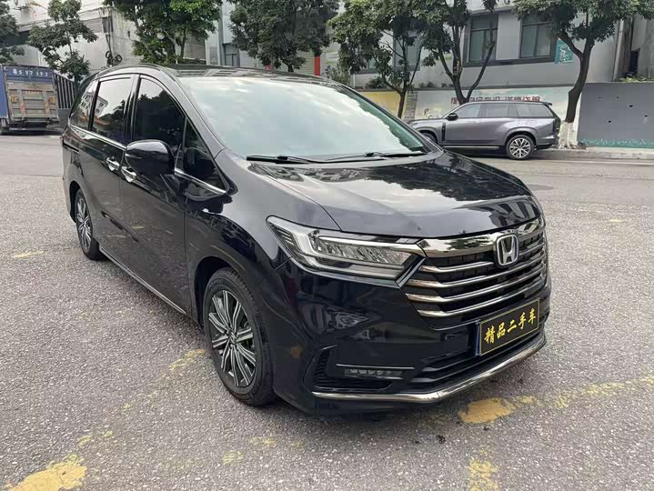 Фото 3 - Honda Odyssey