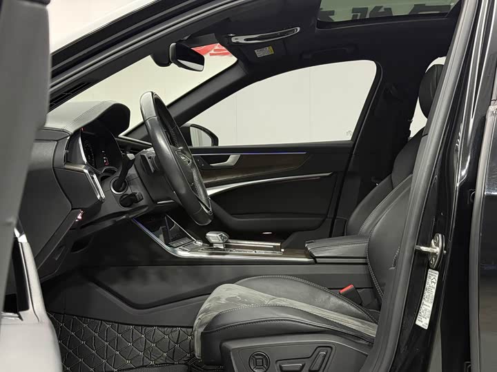 Фото 6 - Audi A6L