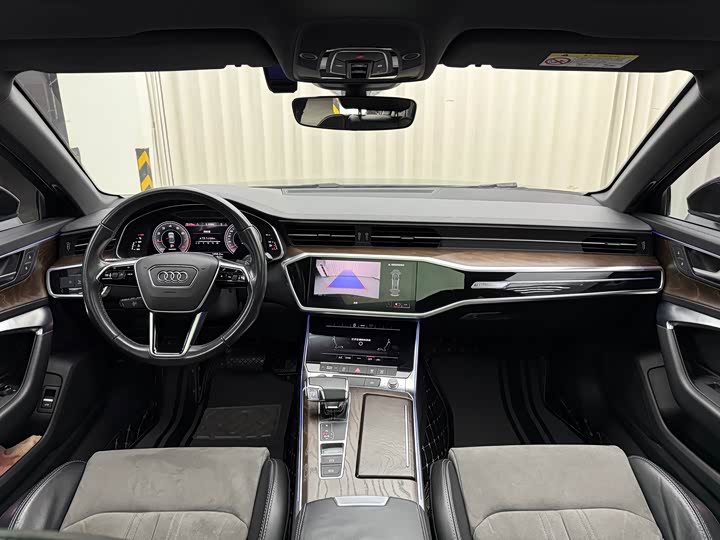 Фото 7 - Audi A6L