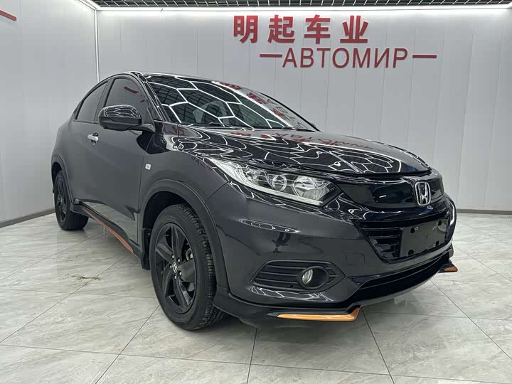 Фото 2 - Honda Vezel