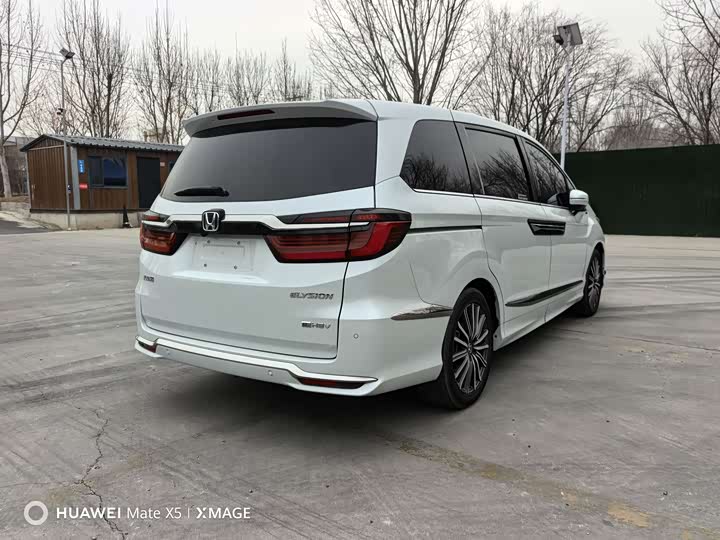 Фото 4 - Honda Elysion