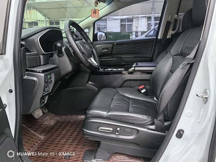 Фото 9 - Honda Elysion