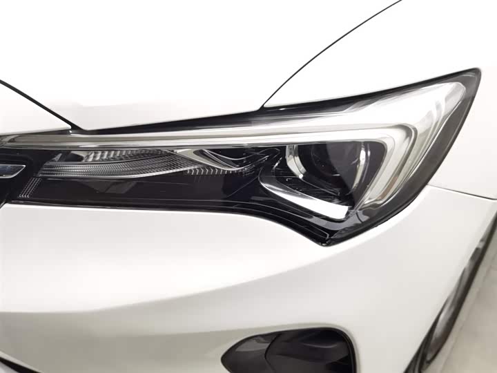 Фото 7 - Buick Verano