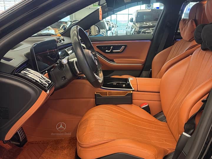 Фото 4 - Mercedes-Benz S-Class