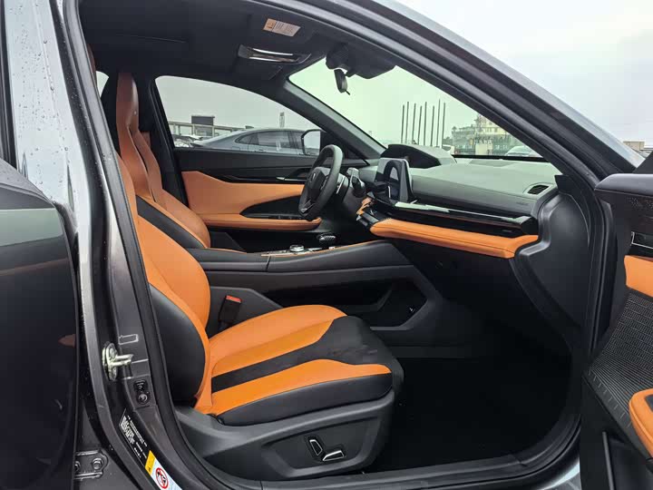 Фото 5 - Changan UNI-V