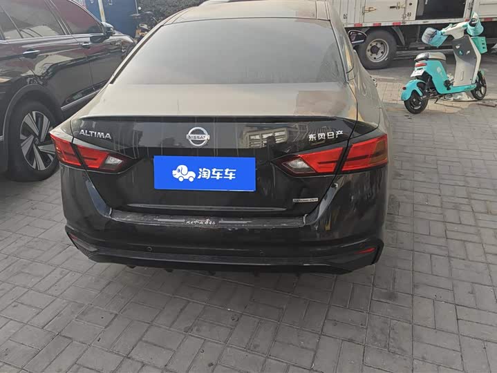 Фото 4 - Nissan Teana