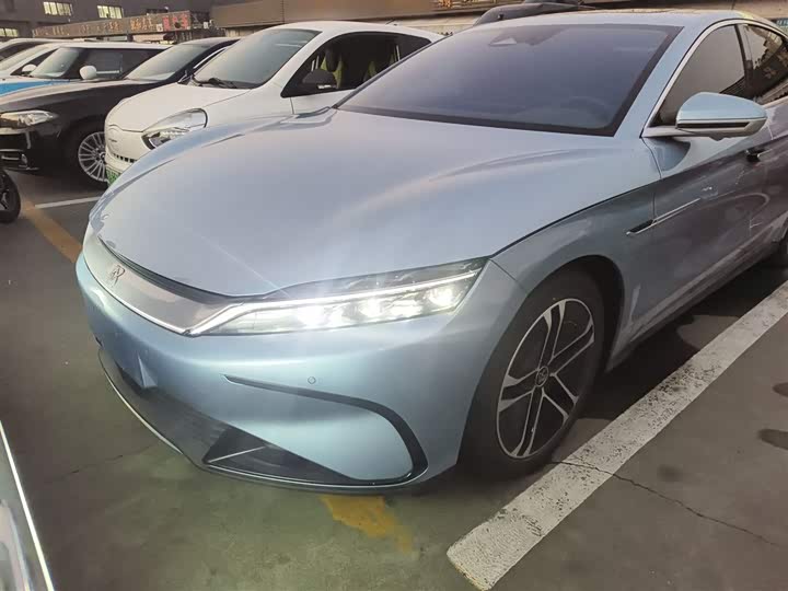 Фото 2 - BYD Han