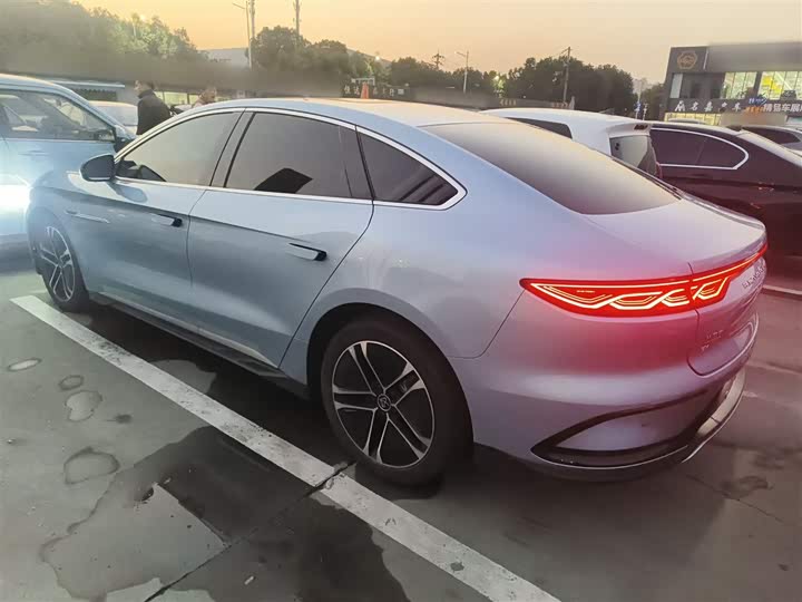 Фото 5 - BYD Han