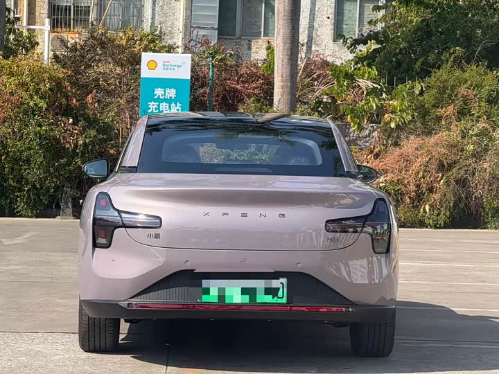 Фото 8 - XPeng Mona M03