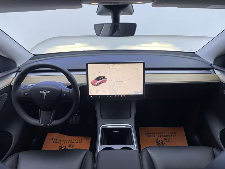 Фото 9 - Tesla Model Y