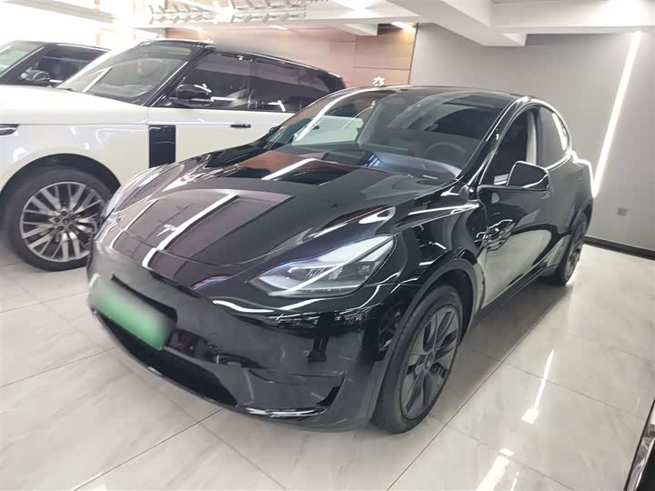 Фото 1 - Tesla Model Y