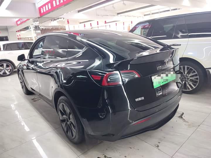 Фото 5 - Tesla Model Y