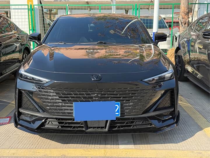 Фото 2 - Changan UNI-V