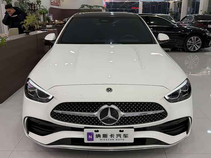 Фото 2 - Mercedes-Benz C-Class