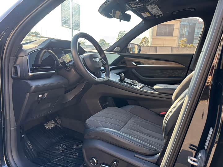 Фото 5 - Geely Monjaro