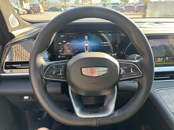 Фото 8 - Geely Monjaro