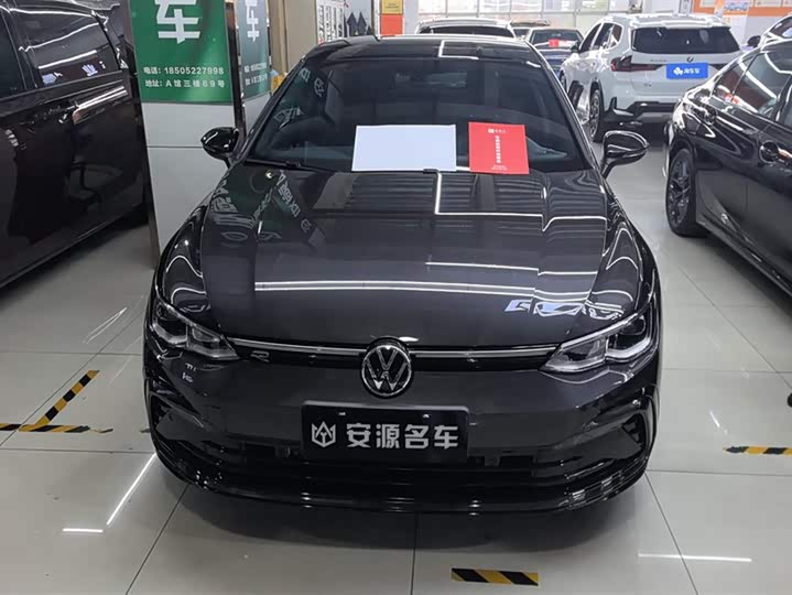 Фото 2 - Volkswagen Golf