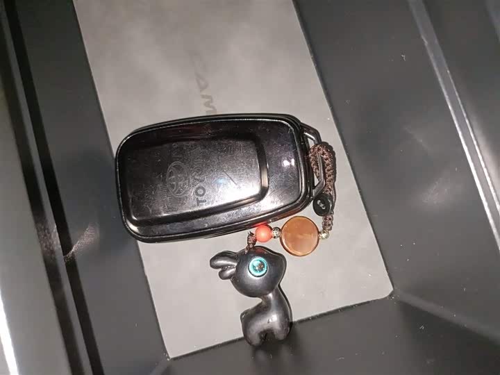 Фото 9 - Toyota Camry