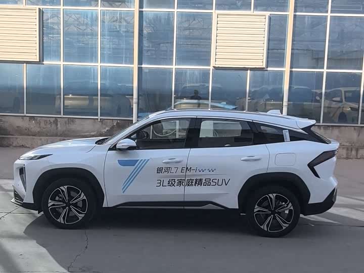 Фото 3 - Geely Galaxy L7