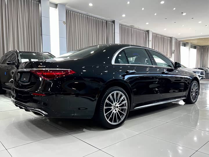 Фото 4 - Mercedes-Benz S-Class