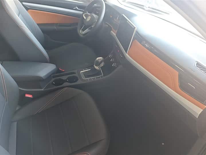 Фото 8 - Volkswagen Bora