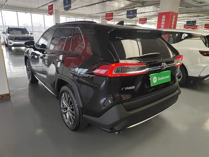 Фото 5 - Toyota Wildlander