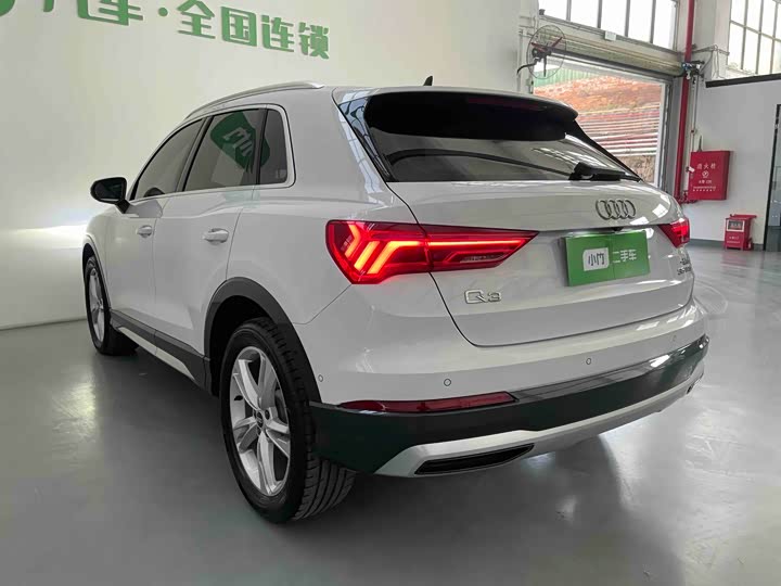 Фото 6 - Audi Q3