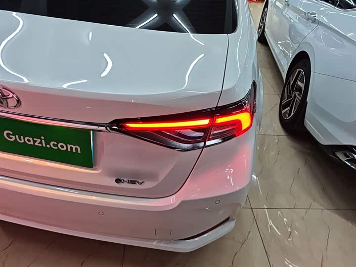 Фото 8 - Toyota Corolla