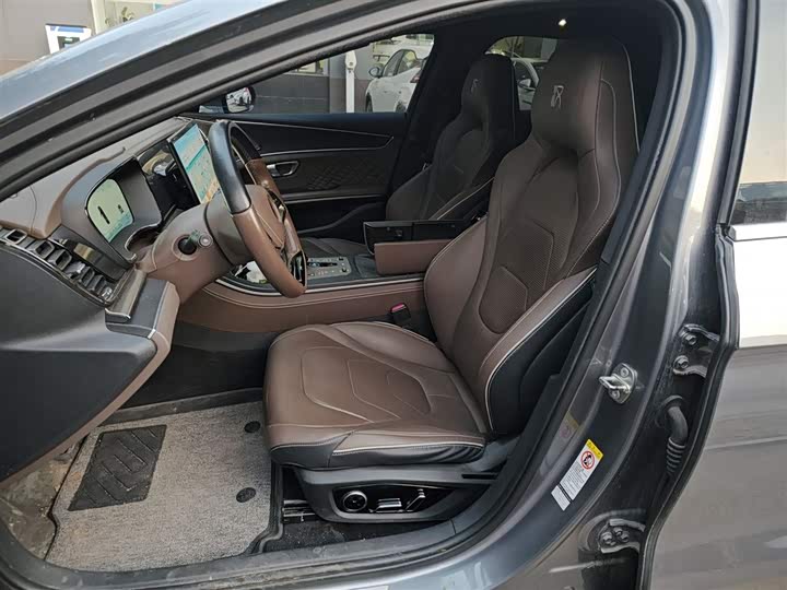 Фото 8 - BYD Han