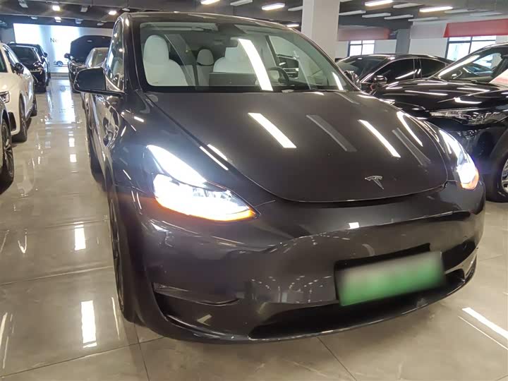 Фото 4 - Tesla Model Y