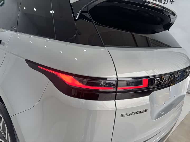 Фото 8 - Land Rover Range Rover Evoque L