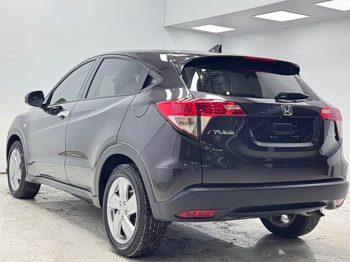 Фото 4 - Honda Vezel