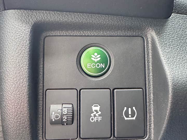 Фото 9 - Honda Vezel