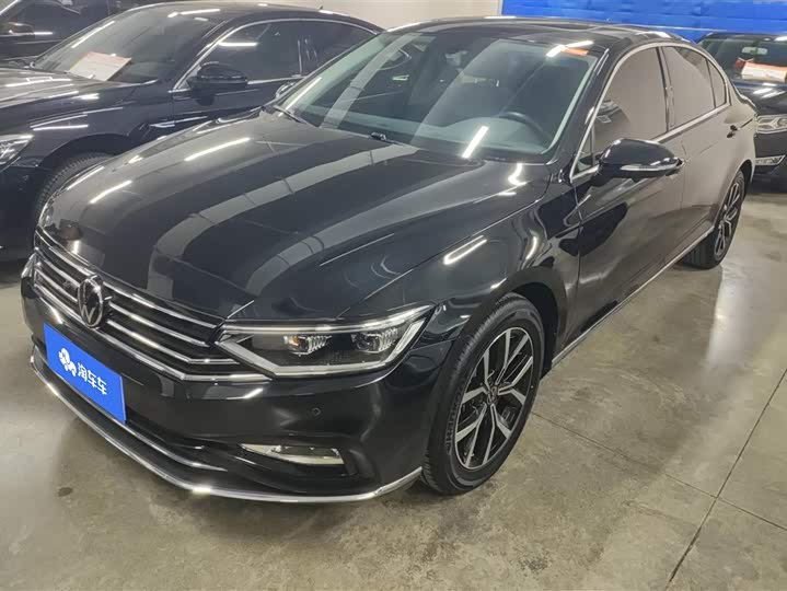 Фото 1 - Volkswagen Magotan