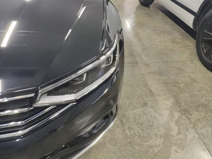 Фото 5 - Volkswagen Magotan