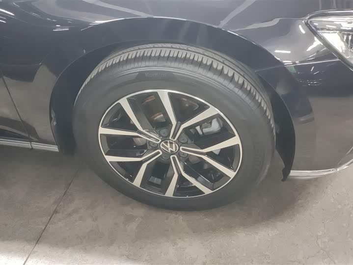 Фото 6 - Volkswagen Magotan