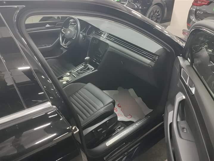 Фото 8 - Volkswagen Magotan