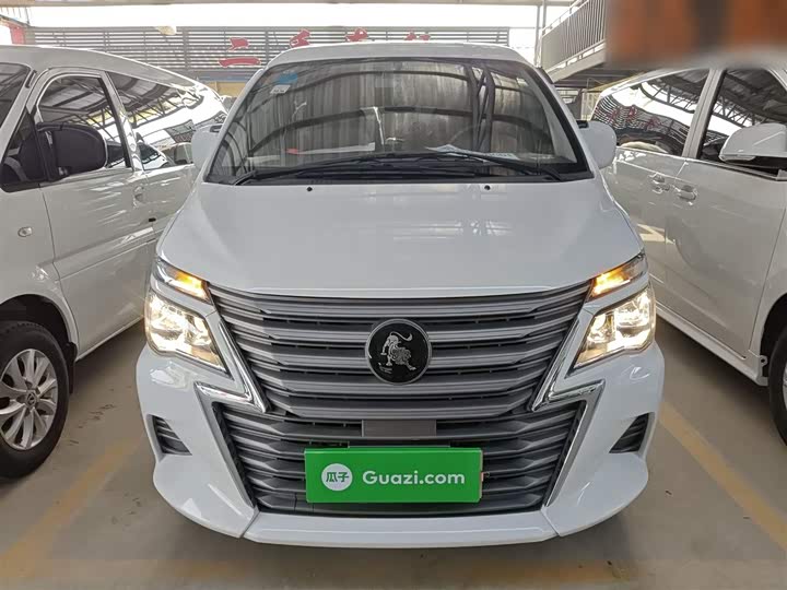 Фото 3 - Dongfeng Forthing Lingzhi M5