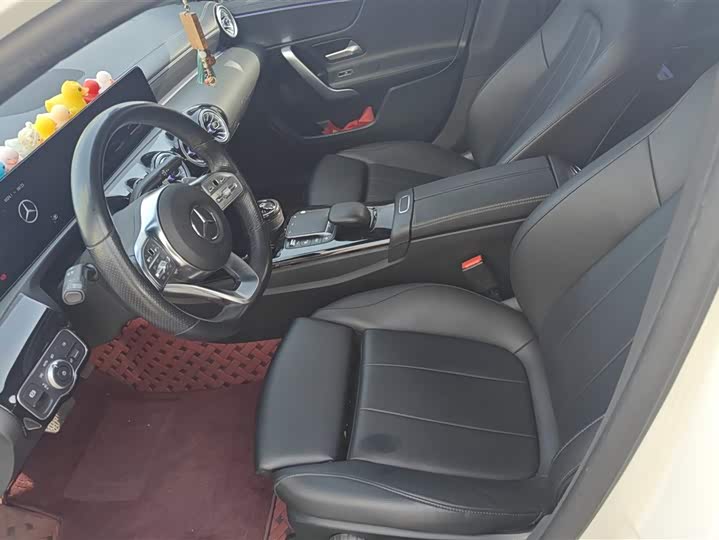 Фото 9 - Mercedes-Benz A-Class