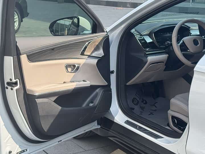 Фото 4 - BYD Han