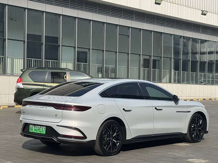 Фото 9 - BYD Han