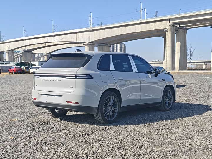 Фото 5 - Leapmotor C10