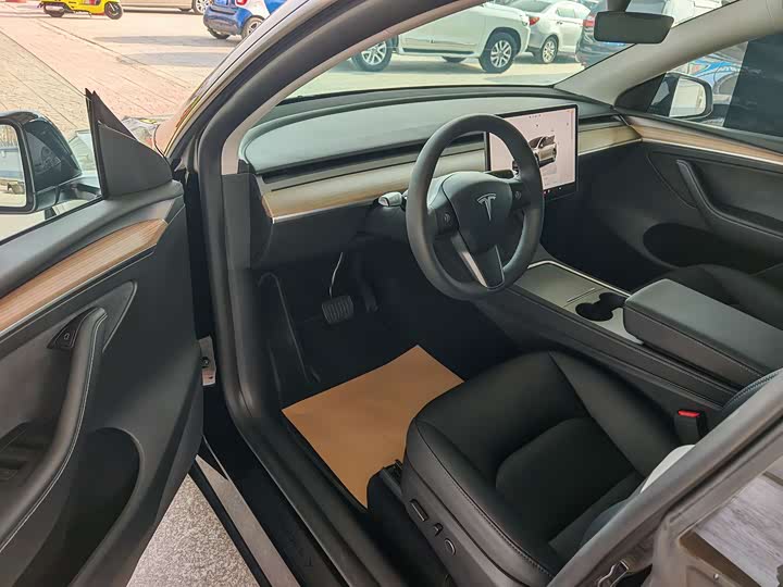 Фото 7 - Tesla Model Y