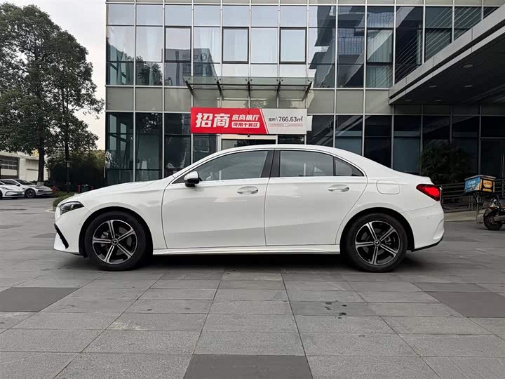 Фото 4 - Mercedes-Benz A-Class