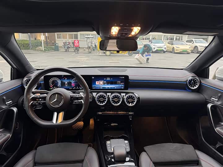 Фото 8 - Mercedes-Benz A-Class