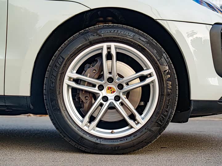 Фото 8 - Porsche Macan