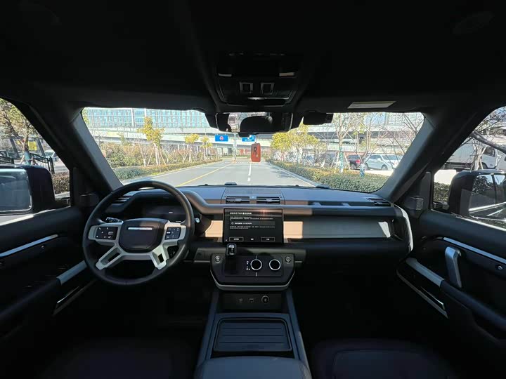 Фото 7 - Land Rover Defender