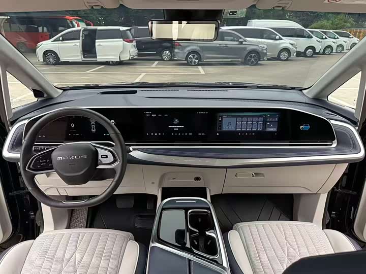 Фото 6 - Maxus G90